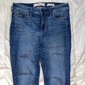 Hollister Super Skinny Jeans